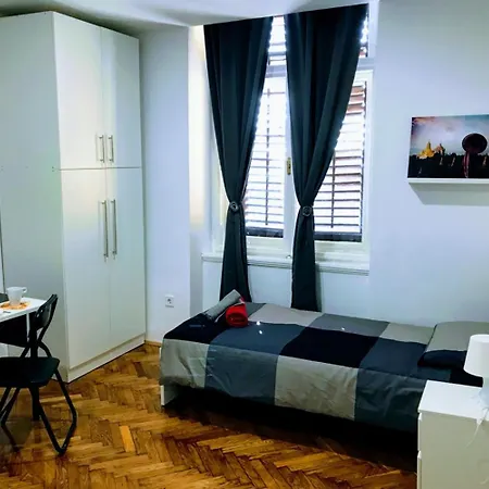 Pula-center And Pula