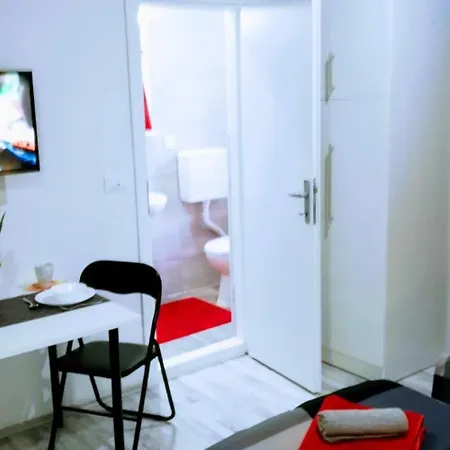 Pula-center And Pula