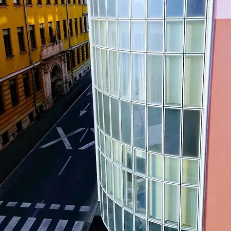 Pula-center And * Pula