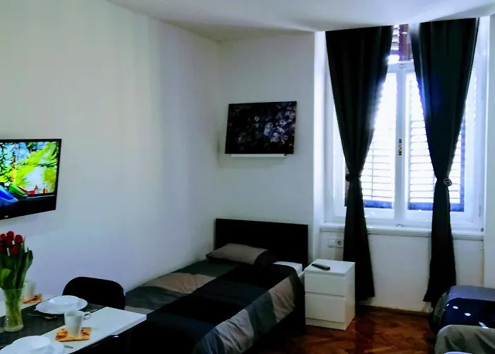 Pula-center And Apartament