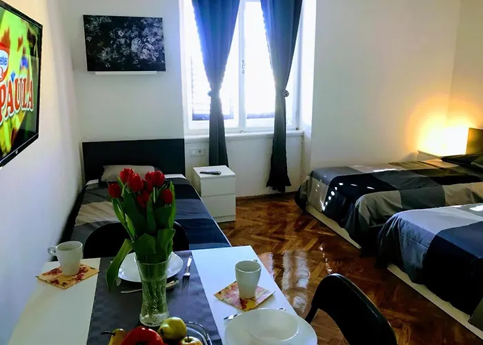 Apartman Pula-center And *