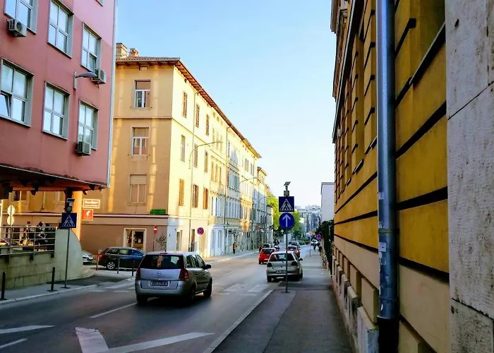 Apartman Pula-center And *