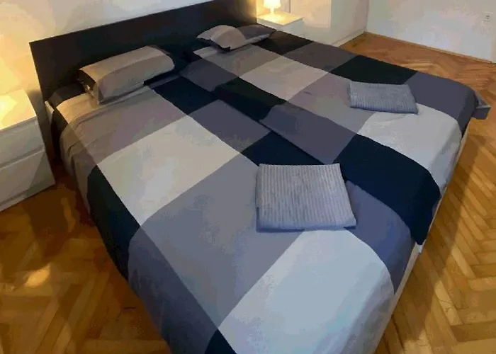 Pula-center And Appartamento Pola