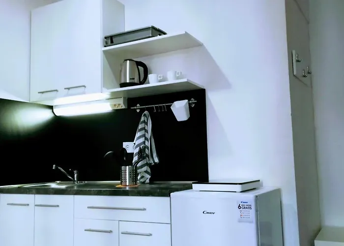 Pula-center And Pola