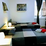 Pula-center And Апартаменты *
